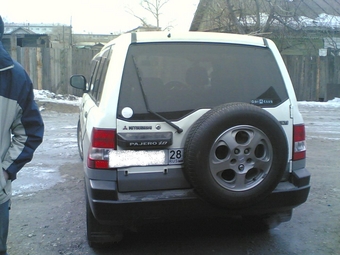 1998 Pajero iO