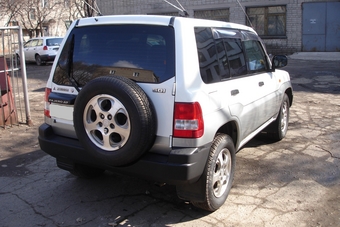 Mitsubishi Pajero iO