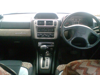 1998 Mitsubishi Pajero iO