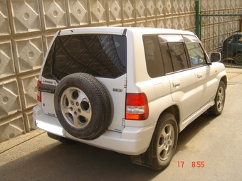 Mitsubishi Pajero iO