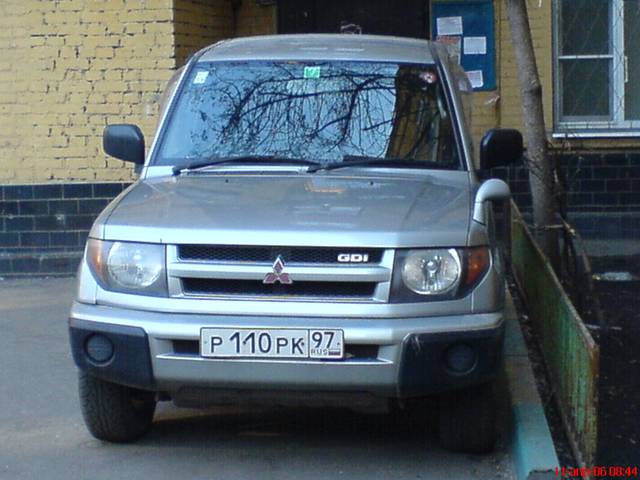 1998 Mitsubishi Pajero iO