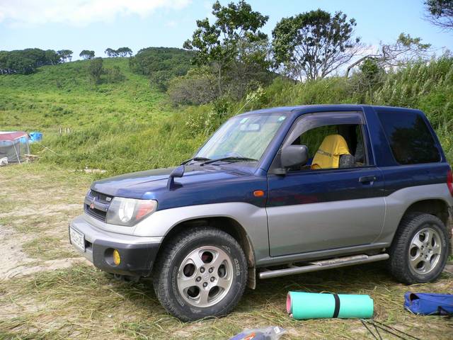 1998 Mitsubishi Pajero iO