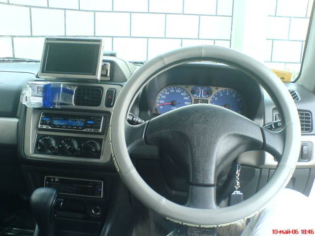 1998 Mitsubishi Pajero iO
