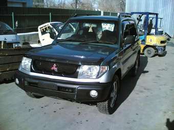 1998 Mitsubishi Pajero iO