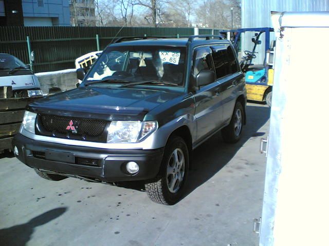 1998 Mitsubishi Pajero iO