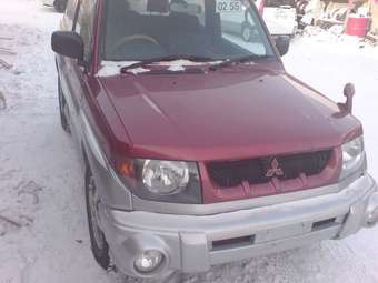 1998 Mitsubishi Pajero iO