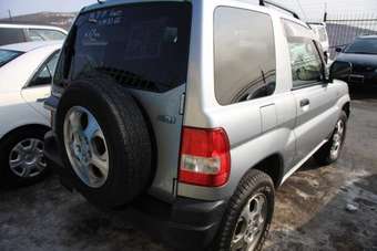 1998 Pajero iO