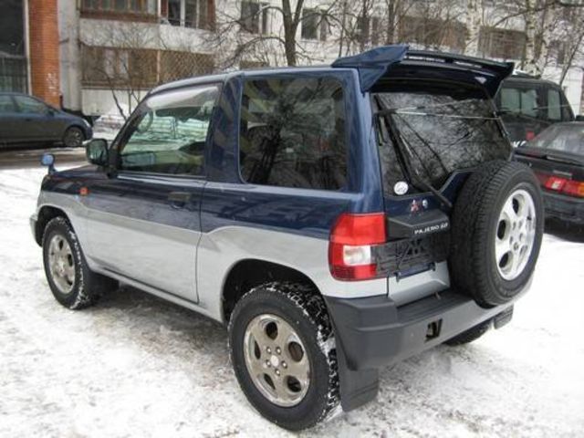 1998 Mitsubishi Pajero iO