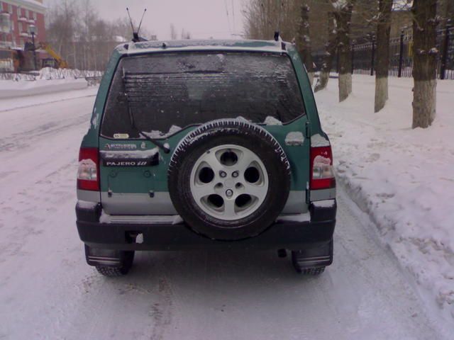 1998 Mitsubishi Pajero iO