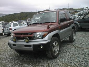 1998 Mitsubishi Pajero iO