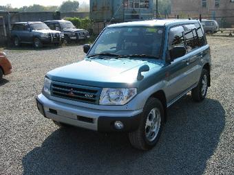 1998 Mitsubishi Pajero iO