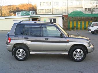 1998 Mitsubishi Pajero iO