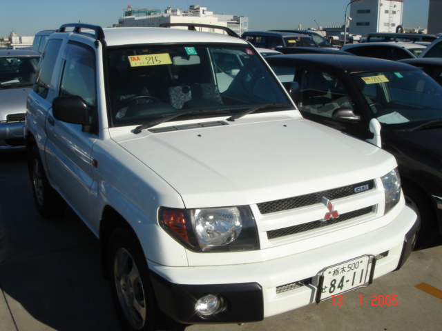 1998 Mitsubishi Pajero iO Wallpapers