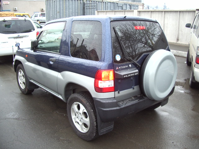 1998 Mitsubishi Pajero iO Photos
