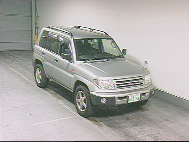 1998 Mitsubishi Pajero iO Pictures