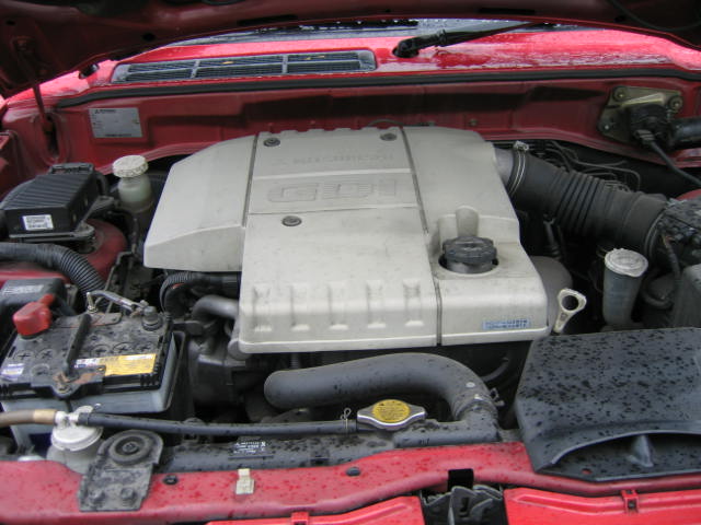 1998 Mitsubishi Pajero iO Pictures