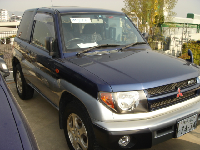 1998 Mitsubishi Pajero iO Pics