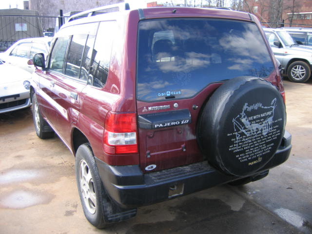1998 Mitsubishi Pajero iO Pictures