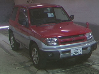 1998 Mitsubishi Pajero iO Pics