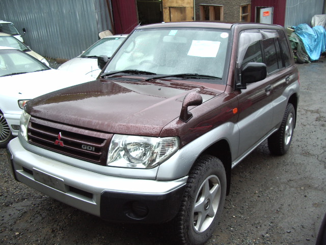 1998 Mitsubishi Pajero iO Images