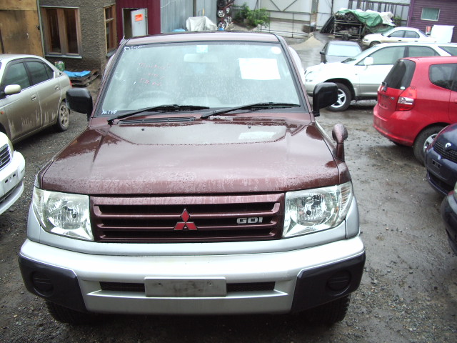 1998 Mitsubishi Pajero iO Pictures