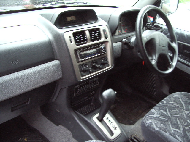 1998 Mitsubishi Pajero iO Pictures