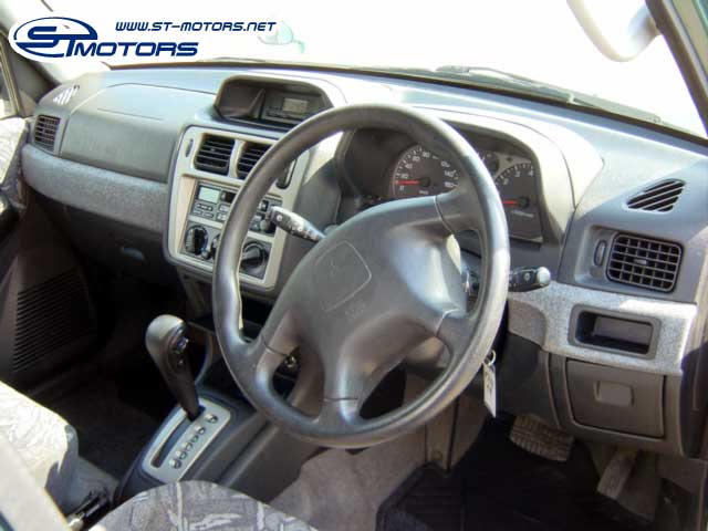 1998 Mitsubishi Pajero iO Pictures