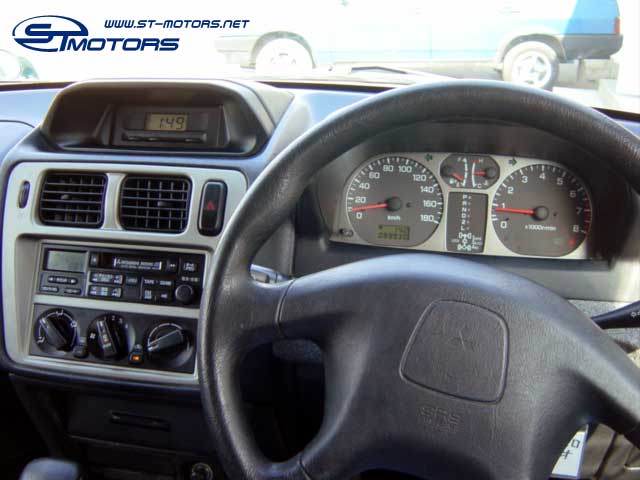 1998 Mitsubishi Pajero iO Photos