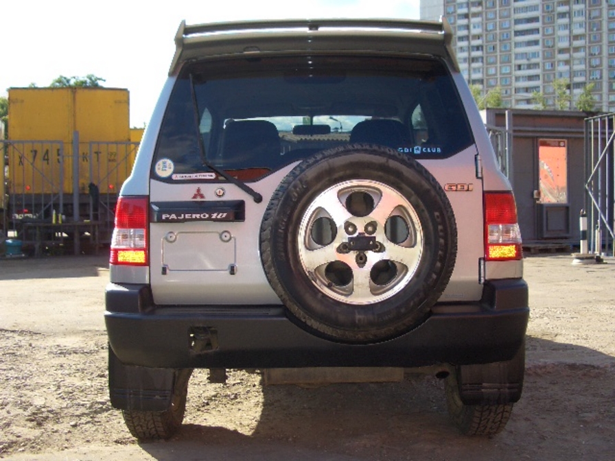 1998 Mitsubishi Pajero iO Images