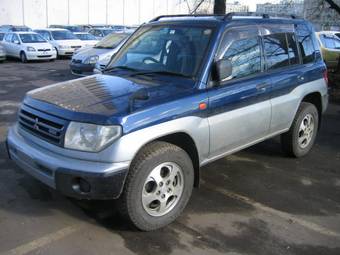 1998 Mitsubishi Pajero iO Pictures