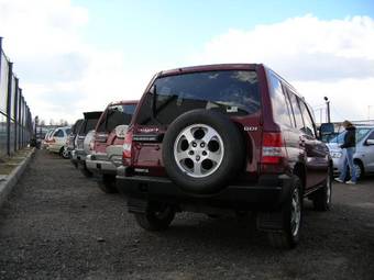 1998 Mitsubishi Pajero iO Pictures