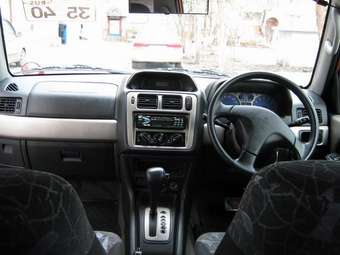 1998 Mitsubishi Pajero iO Pictures