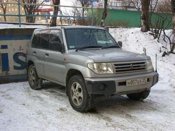 1998 Mitsubishi Pajero iO Photos