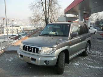 1998 Mitsubishi Pajero iO Pictures