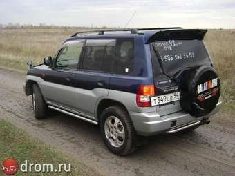 1998 Mitsubishi Pajero iO Pictures