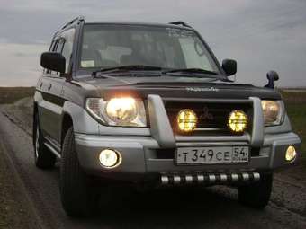 1998 Mitsubishi Pajero iO Images