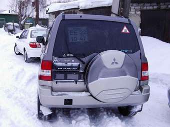 1998 Mitsubishi Pajero iO Photos