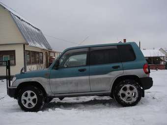 1998 Mitsubishi Pajero iO Photos