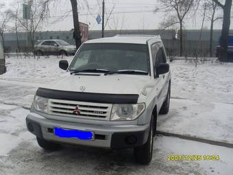 1998 Mitsubishi Pajero iO Pictures