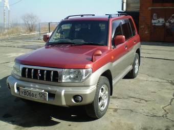 1998 Mitsubishi Pajero iO Photos