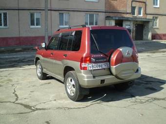 1998 Mitsubishi Pajero iO Pictures