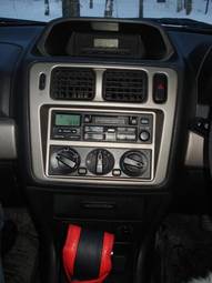 1998 Mitsubishi Pajero iO Pictures
