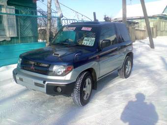 1998 Mitsubishi Pajero iO Pictures