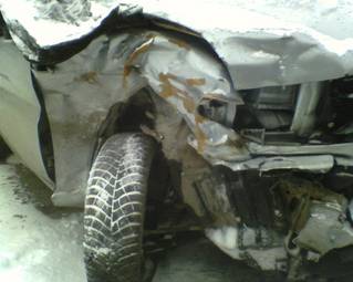 1998 Mitsubishi Pajero iO Pictures