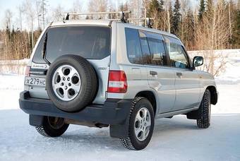 1998 Mitsubishi Pajero iO Pictures