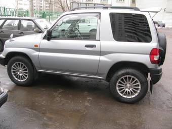 1998 Mitsubishi Pajero iO Photos