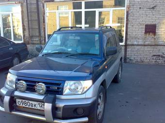 1998 Mitsubishi Pajero iO