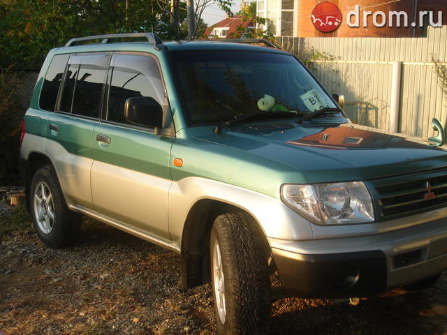 1998 Mitsubishi Pajero iO