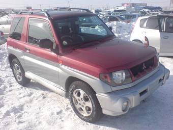 1998 Mitsubishi Pajero iO Pictures