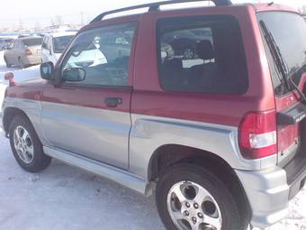 1998 Mitsubishi Pajero iO Pictures